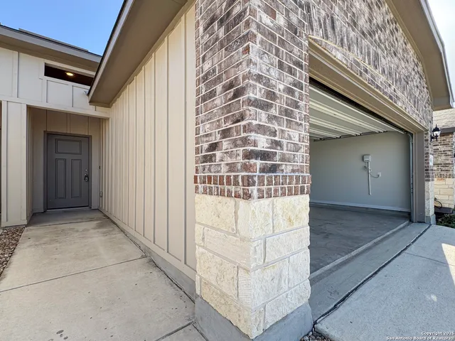 $1,500 | 9306 Frio Landing, Unit 1, Converse, TX 78109