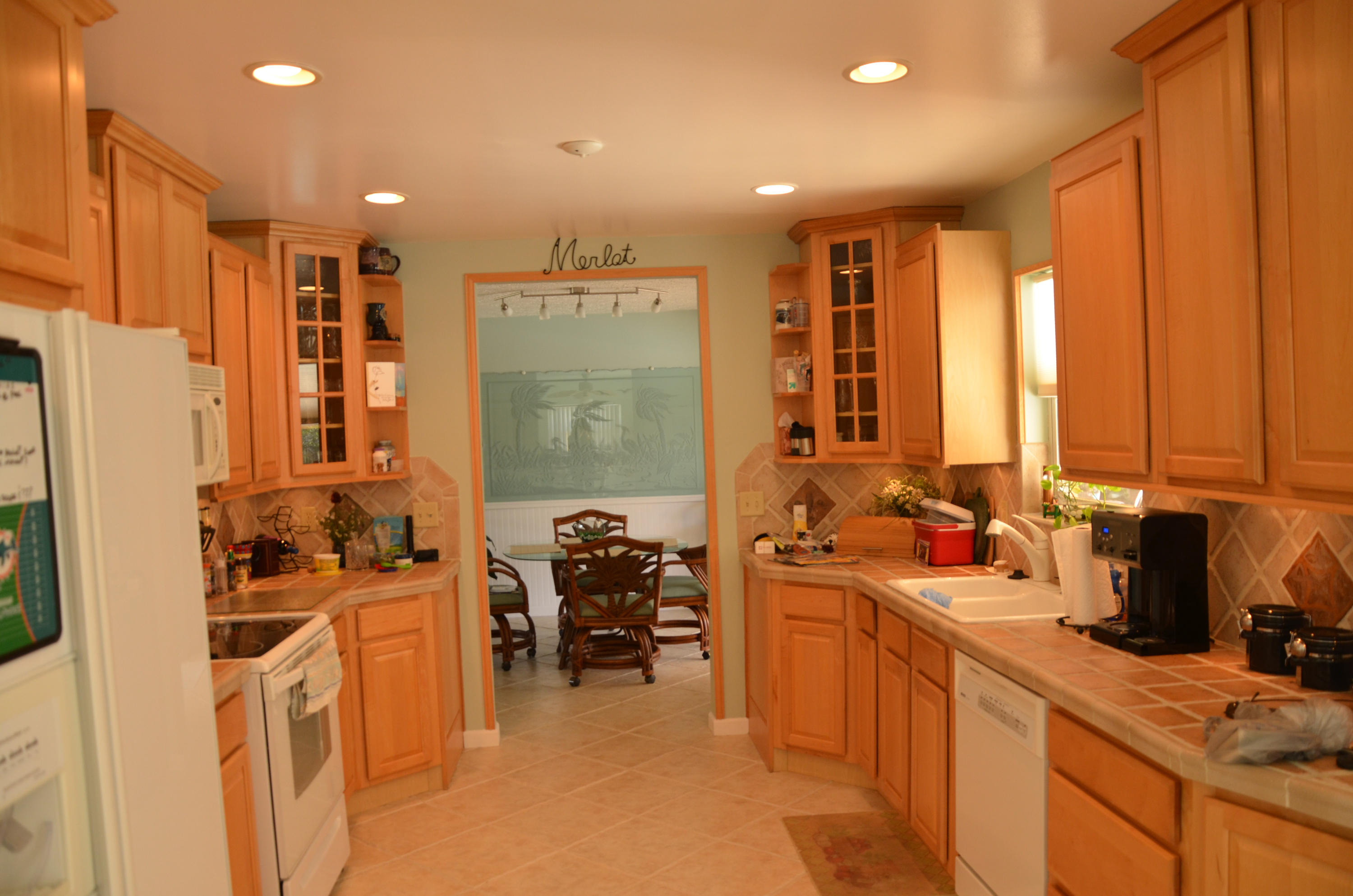 11098 Delta Circle Boca Raton, FL 33428 - Photo 8 of 36 kitchen