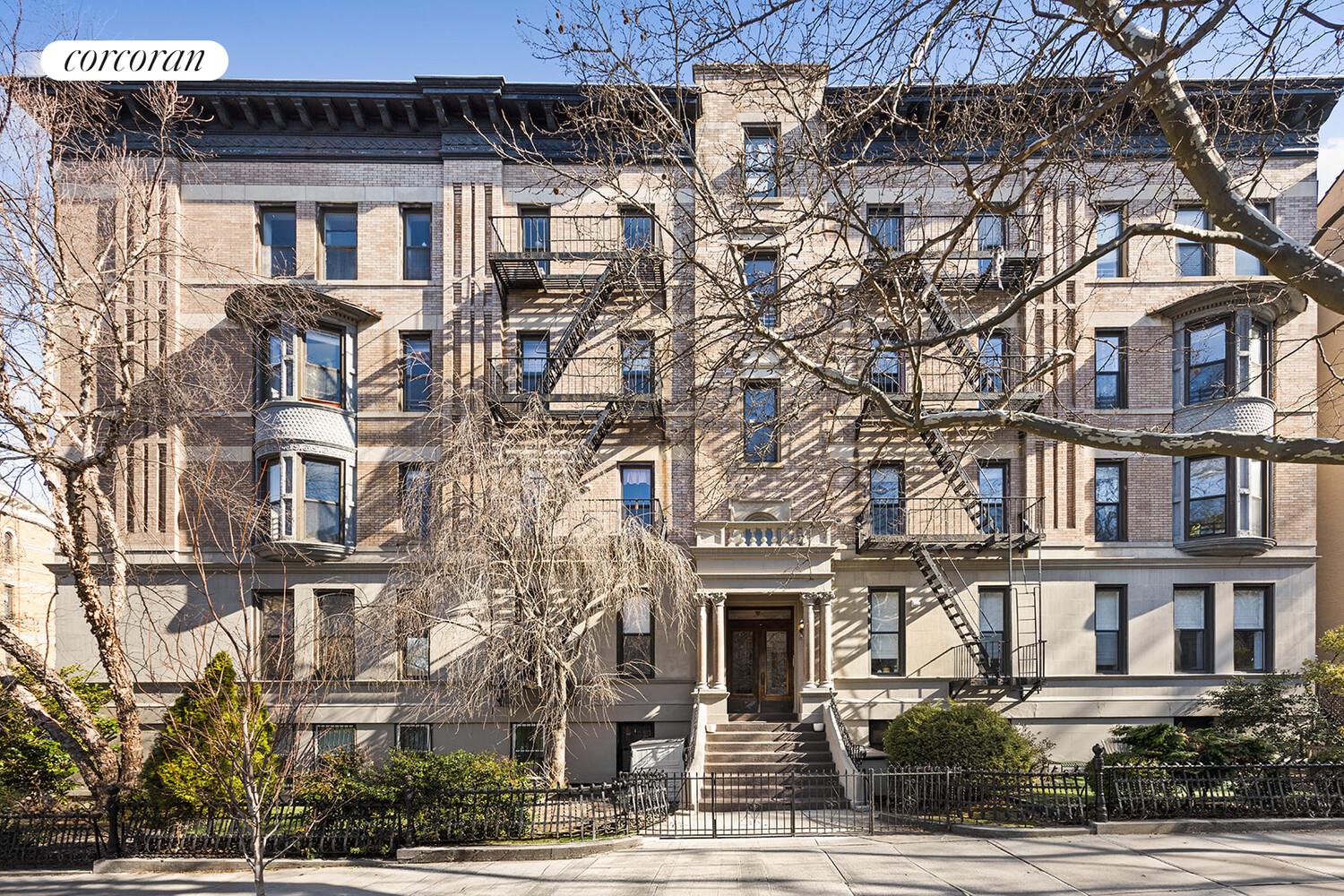 433 3rd Street, Unit 3 Brooklyn, NY 11215 - Photo 11 of 12 front view of a building