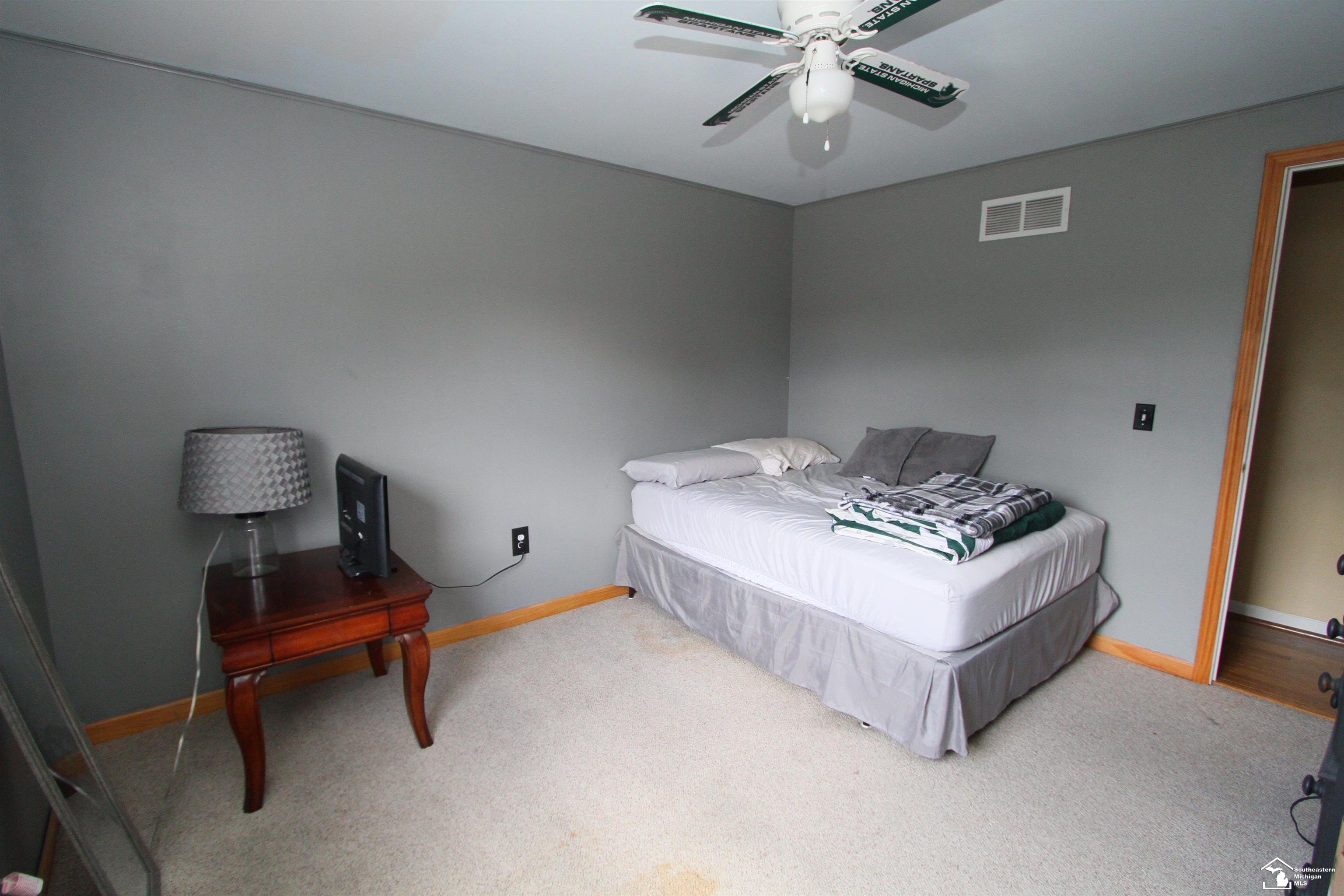 24780 Timber Ridge Trail Flat Rock, MI 48134 - Photo 17 of 32 50085838-16.JPG