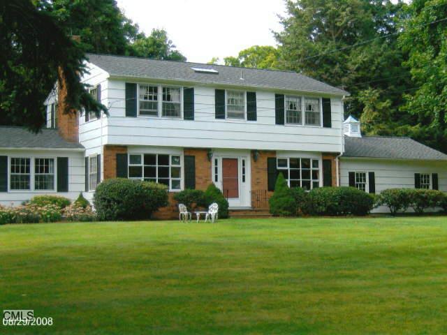 4 Smoke Rise Ridge Newtown, CT 06470 - Photo 1 of 1