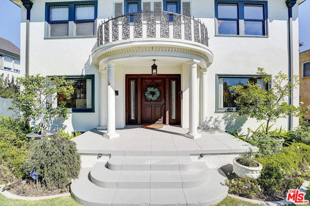 1944 Virginia Road Los Angeles, CA 90016 - Photo 2 of 36 a front view of a house