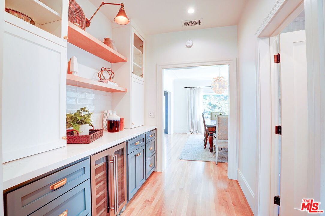 1944 Virginia Road Los Angeles, CA 90016 - Photo 10 of 36 a hallway with a view of living room