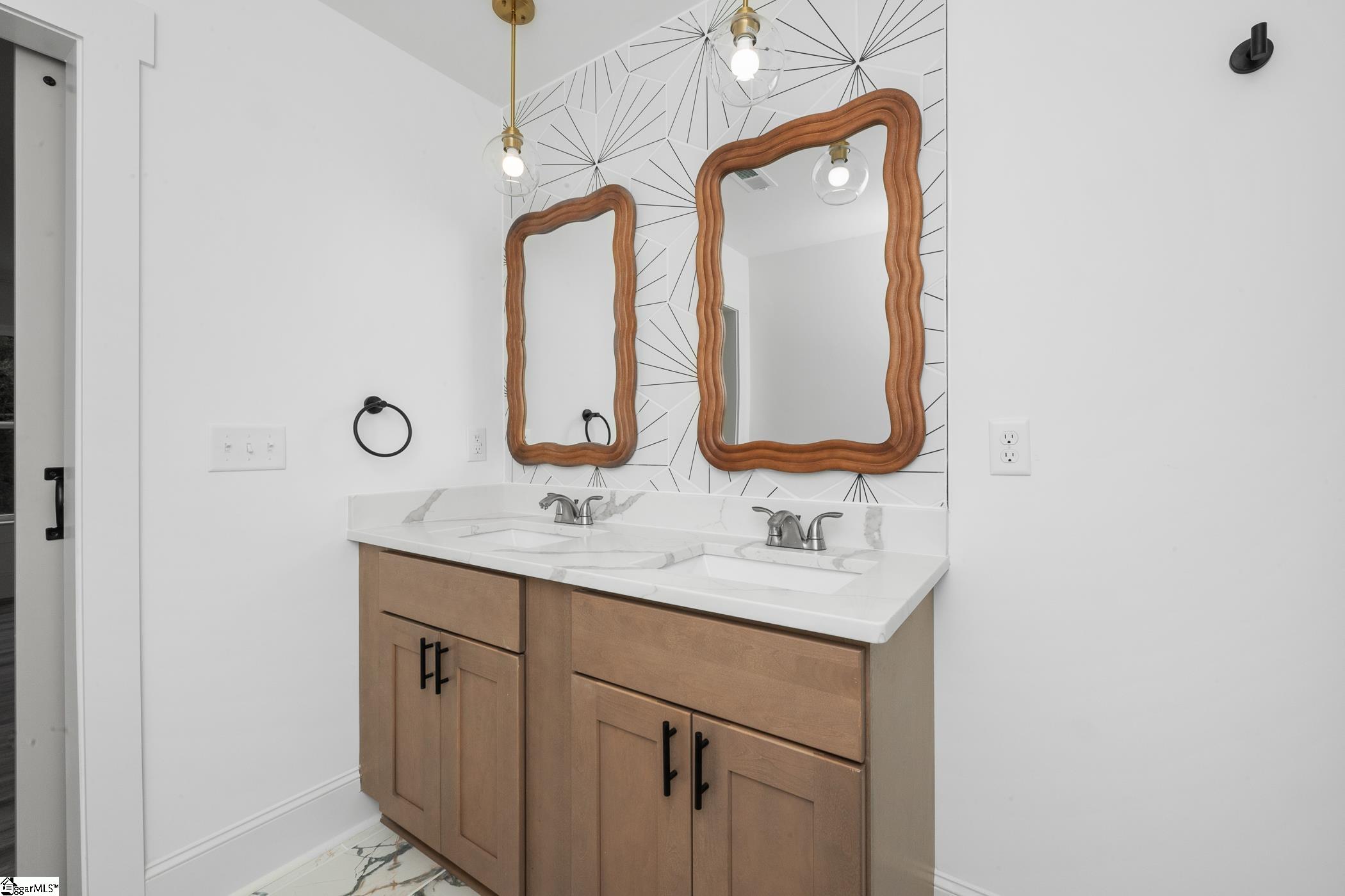 107 Mary Street Greenville, SC 29611 - Photo 14 of 28