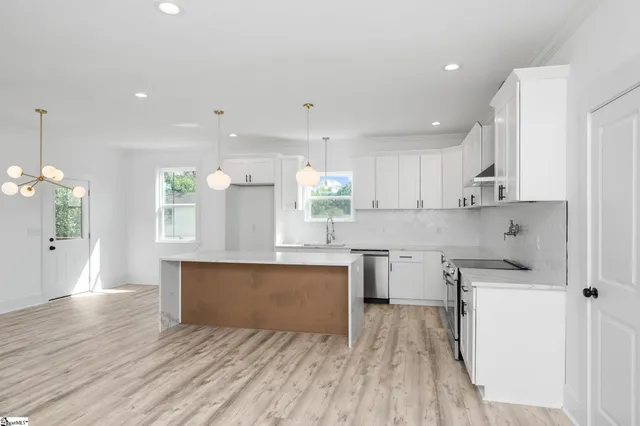 $424,500 | 107 Mary Street, Greenville, SC 29611