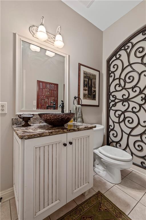 227 Lakeview Drive Coraopolis, PA 15108 - Photo 15 of 25