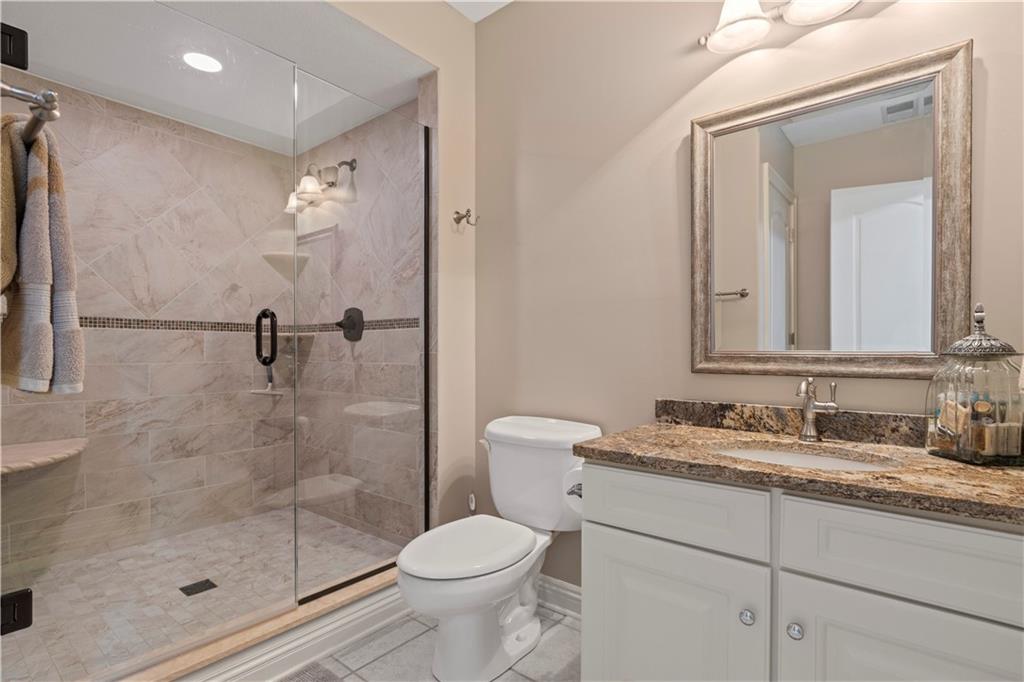 227 Lakeview Drive Coraopolis, PA 15108 - Photo 24 of 25