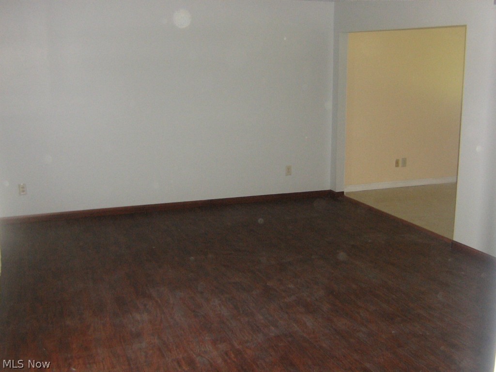 881 Independence Avenue Akron, OH 44310 - Photo 2 of 22 Gallery Image 2