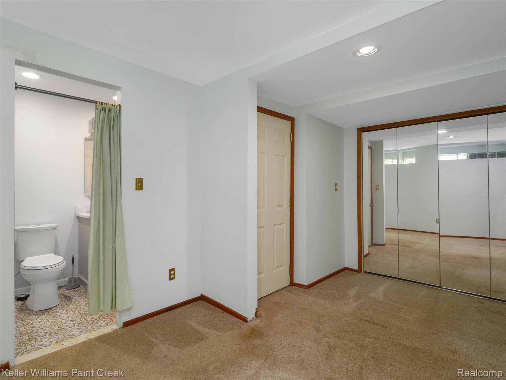 1150 North Livernois Road Rochester, MI 48306 - Photo 36 of 56 34-1150 N Livernois Rd 0033.jpg