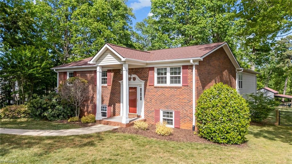 340 Mountain View Road King, NC 27021 - Photo 3 of 45 Gallery Image 3
