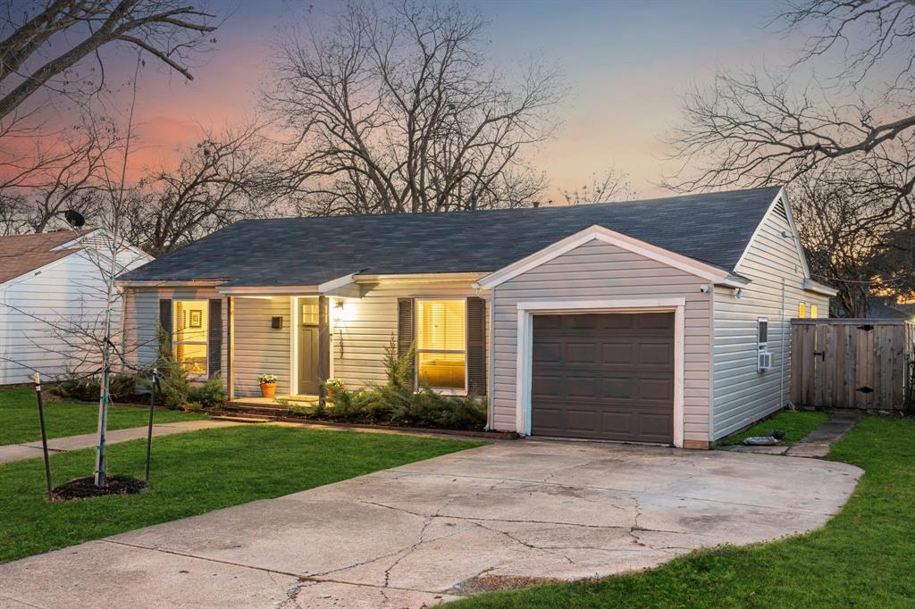 1237 Fuller Drive Dallas, TX 75218 - Photo 24 of 24 Adorable drive-up