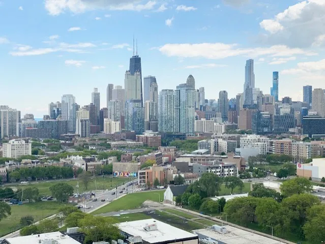 $2,895 | 1457 North Halsted Street, Unit 1910, Chicago, IL 60642