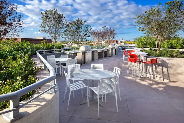 $2,895 | 1457 North Halsted Street, Unit 1910, Chicago, IL 60642