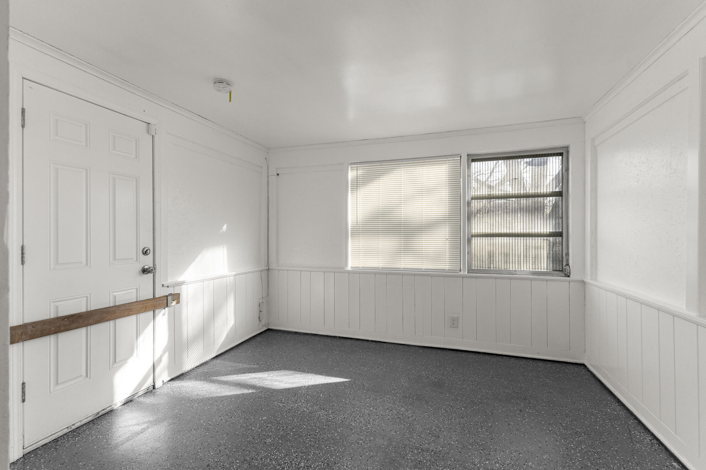 10830-26 Nottingham Road Detroit, MI 48224 - Photo 34 of 57 34