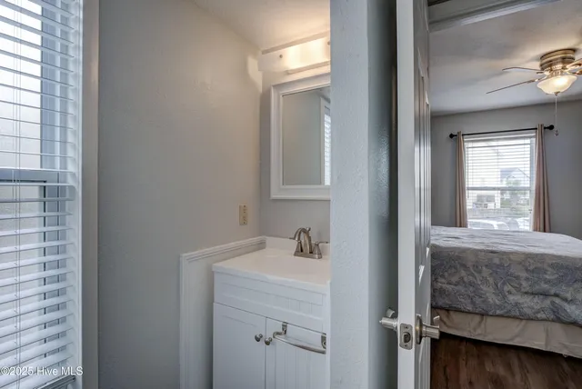 $1,600 | 918 North New River Drive, Unit 211, Surf City, NC 28445