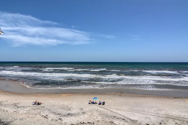 $1,600 | 918 North New River Drive, Unit 211, Surf City, NC 28445