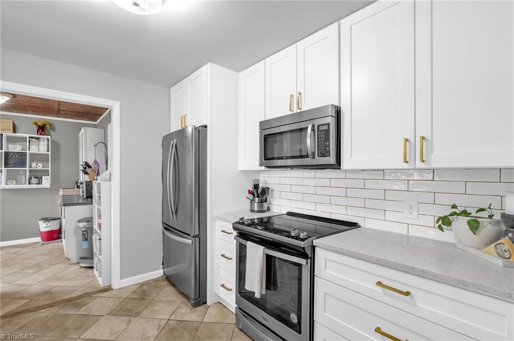 8194 Brotherstwo Road Colfax, NC 27235 - Photo 11 of 47 Kitchen