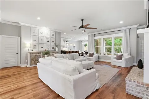 $625,000 | 725 Elise Lane, Madisonville, LA 70447