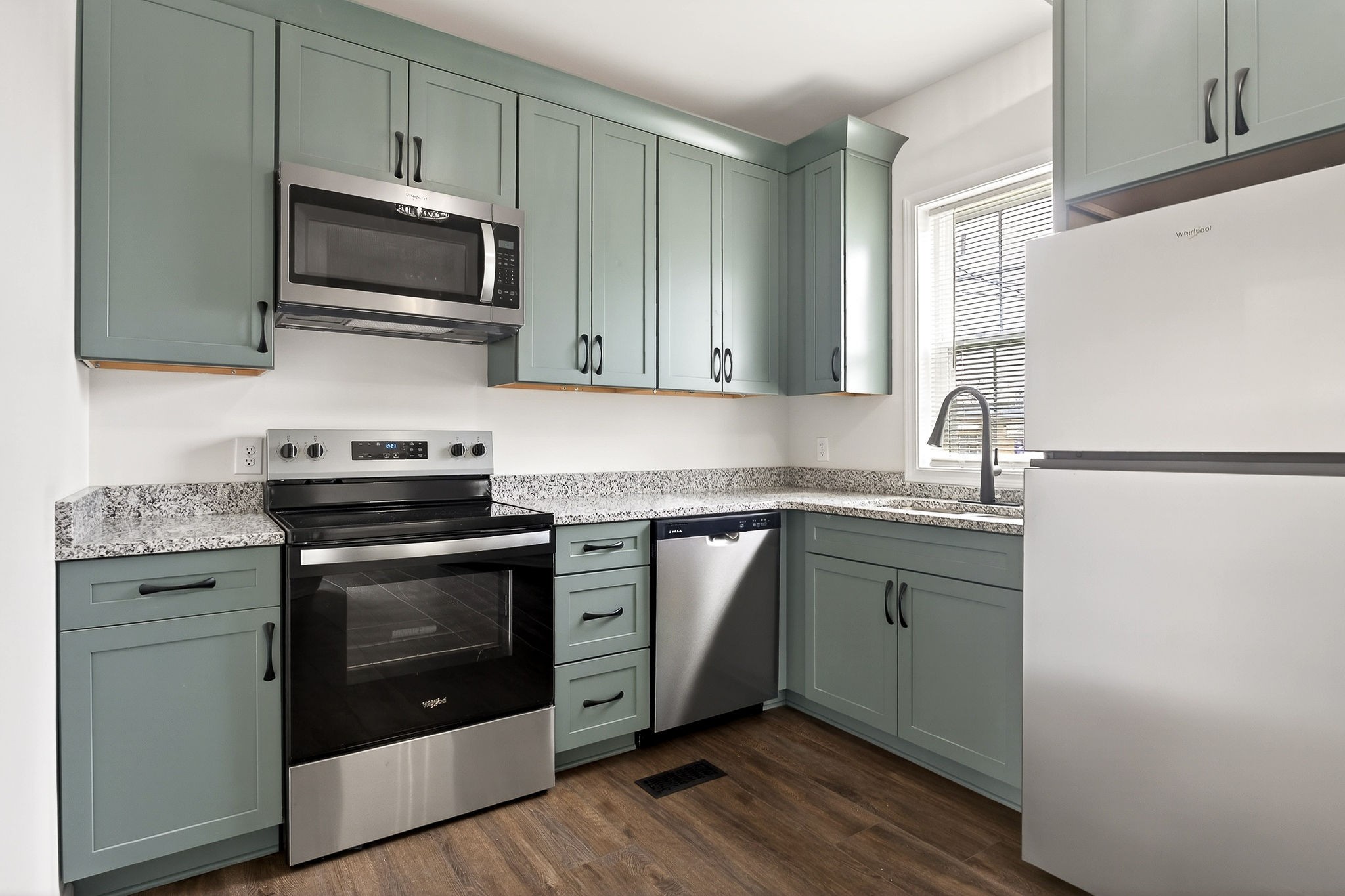 338 Clark Street Sparta, TN 38583 - Photo 12 of 33