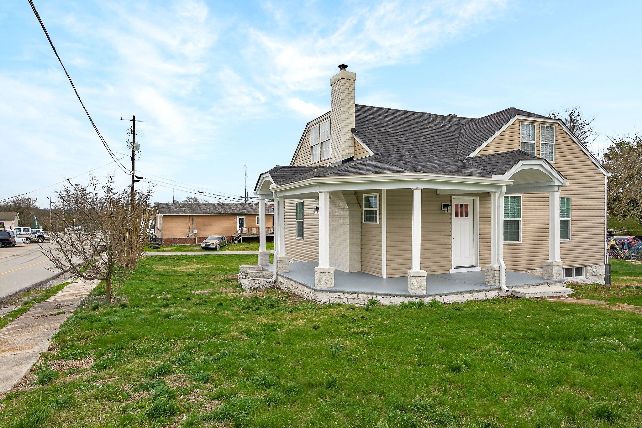 338 Clark Street Sparta, TN 38583 - Photo 3 of 33