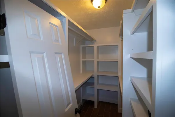 a view of walk in closet