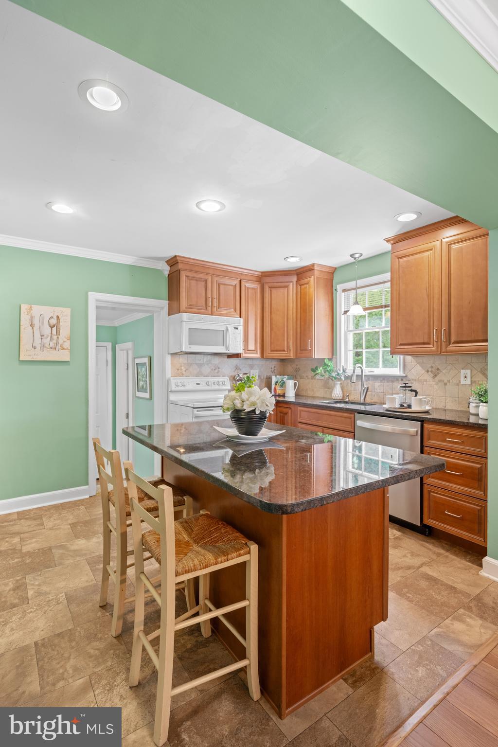 77 Forest Road Springfield, PA 19064 - Photo 11 of 36 Gallery Image 11