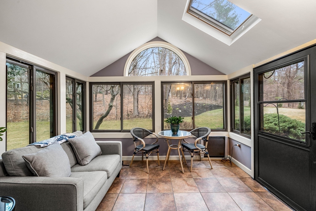 79 Sampson Road Bolton, MA 01740 - Photo 5 of 41 Gallery Image 5