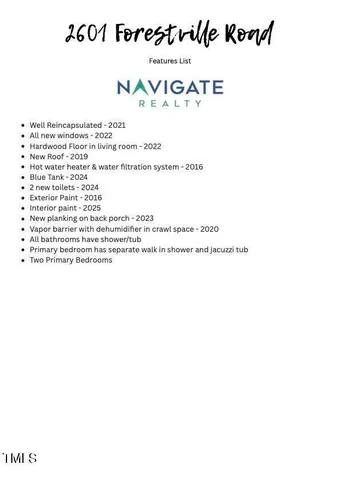 a view of backyard of house