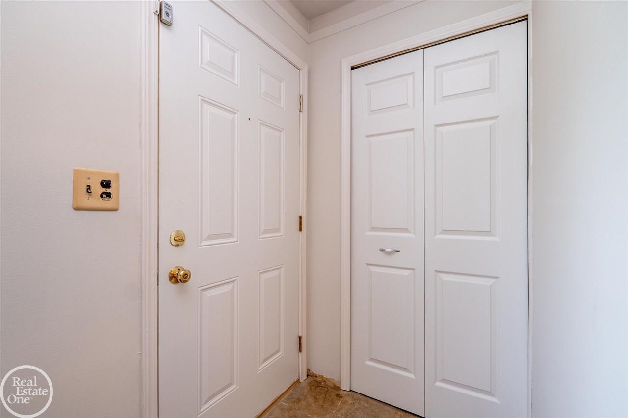 8401 18 18 Mile Road, Unit 50 Sterling Heights, MI 48313 - Photo 3 of 27