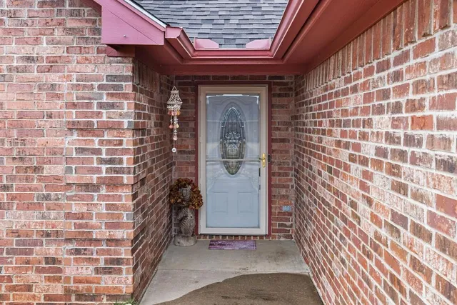 $249,900 | 190 44th Street Southwest, Paris, TX 75460