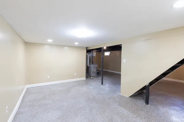 $369,900 | 2085 Memorial Drive, South Hadley, MA 01075