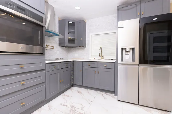 $369,900 | 2085 Memorial Drive, South Hadley, MA 01075