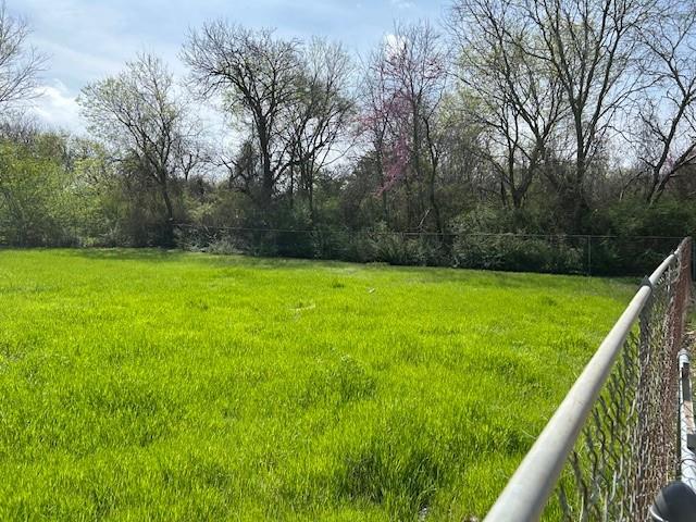 507 West Locust Street Whitewright, TX 75491 - Photo 13 of 16
