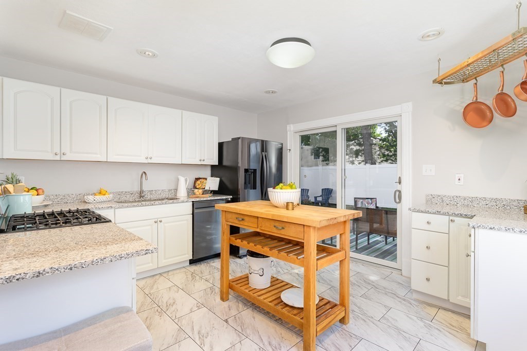 115 Northdale Road Boston, MA 02132 - Photo 8 of 25 Gallery Image 8