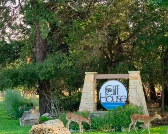 $140,000 | 2 Cliffhouse Drive, Unit 210, Belton, TX 76513