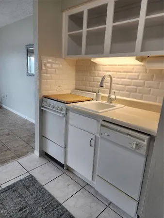 $140,000 | 2 Cliffhouse Drive, Unit 210, Belton, TX 76513