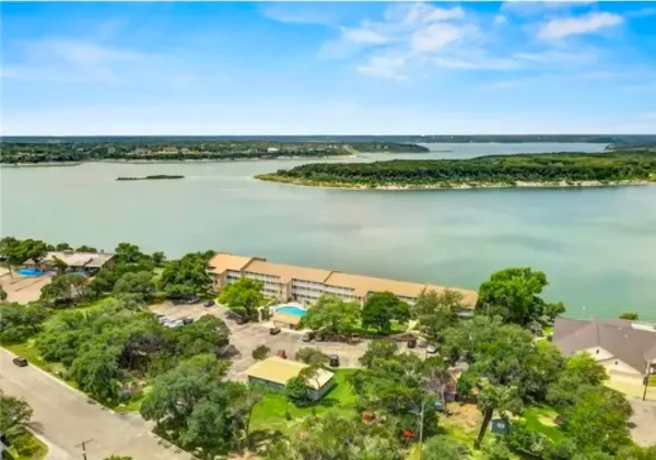 $140,000 | 2 Cliffhouse Drive, Unit 210, Belton, TX 76513