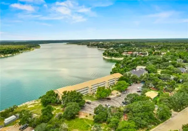 $140,000 | 2 Cliffhouse Drive, Unit 210, Belton, TX 76513