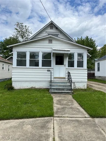 $1,100 | 59 Palmetto Avenue, Akron, OH 44301