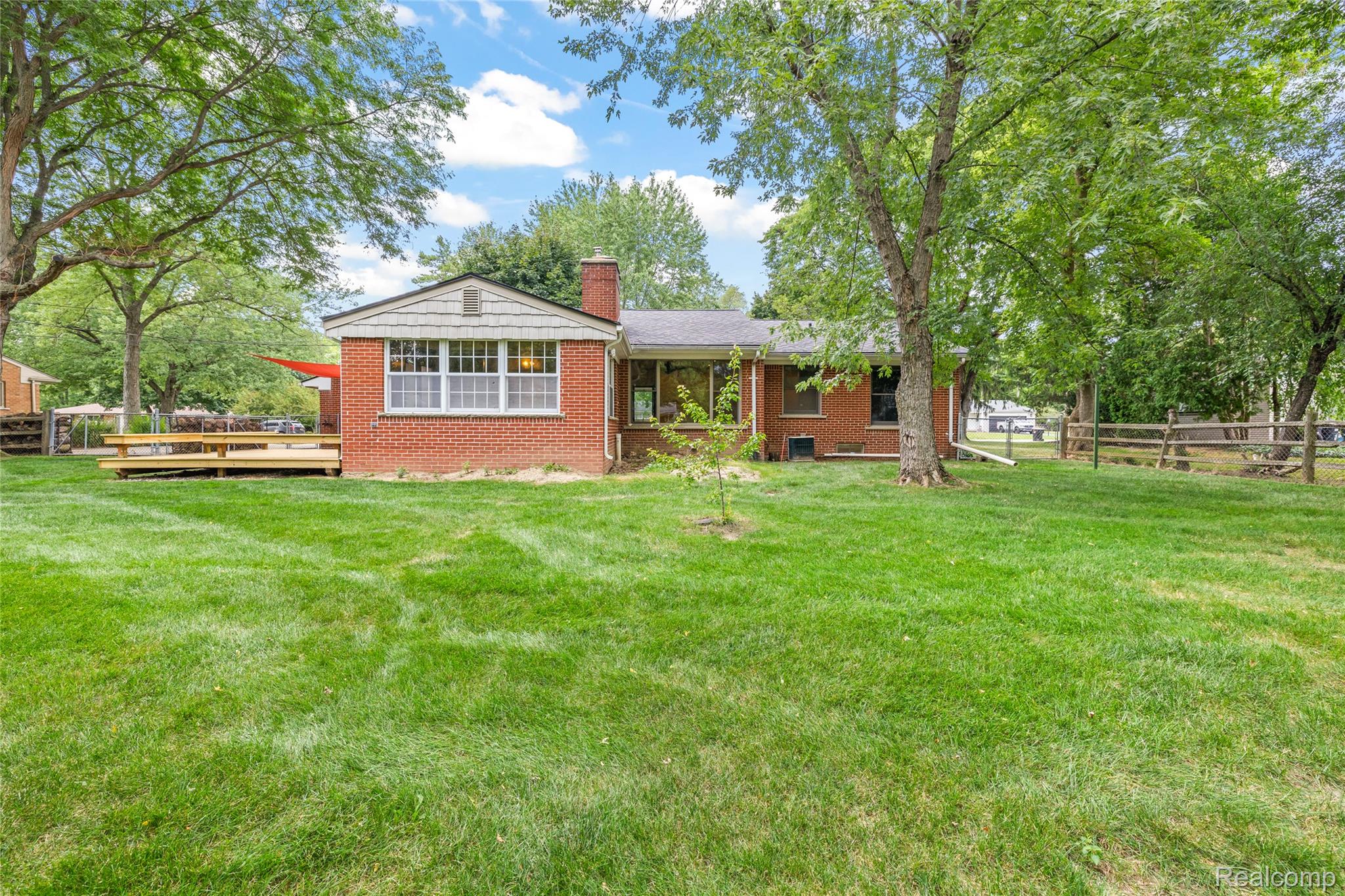 28432 Westerleigh Road Farmington, MI 48334 - Photo 16 of 49 8 (22).jpg