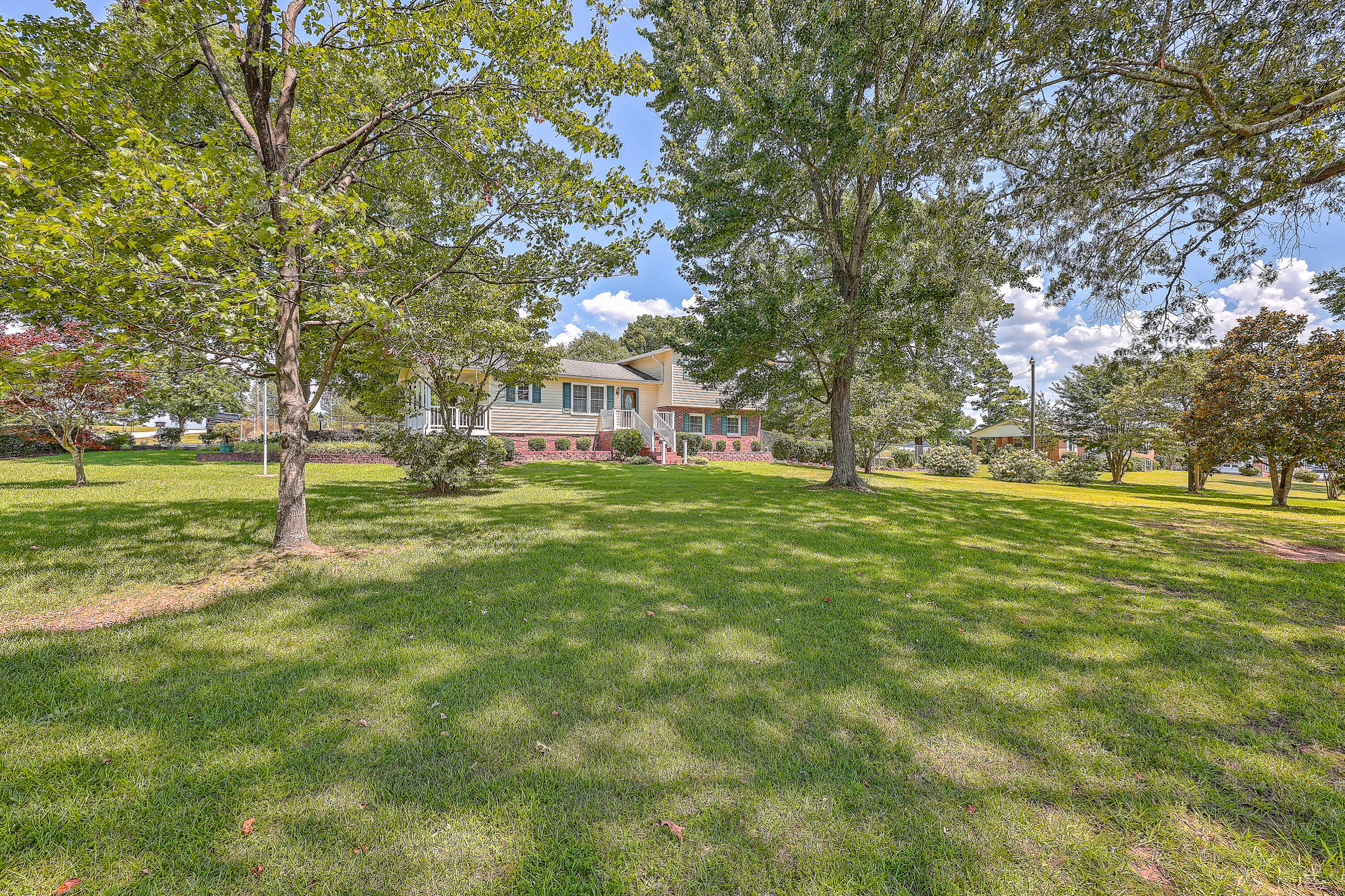 712 Bob Little Road Jonesville, SC 29353 - Photo 2 of 44 ZYN_4085_86_87_88_89_90_91