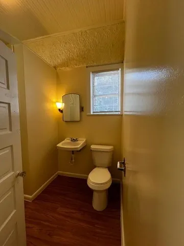 $975 | 4433 Canal Street, Unit 3, New Orleans, LA 70119