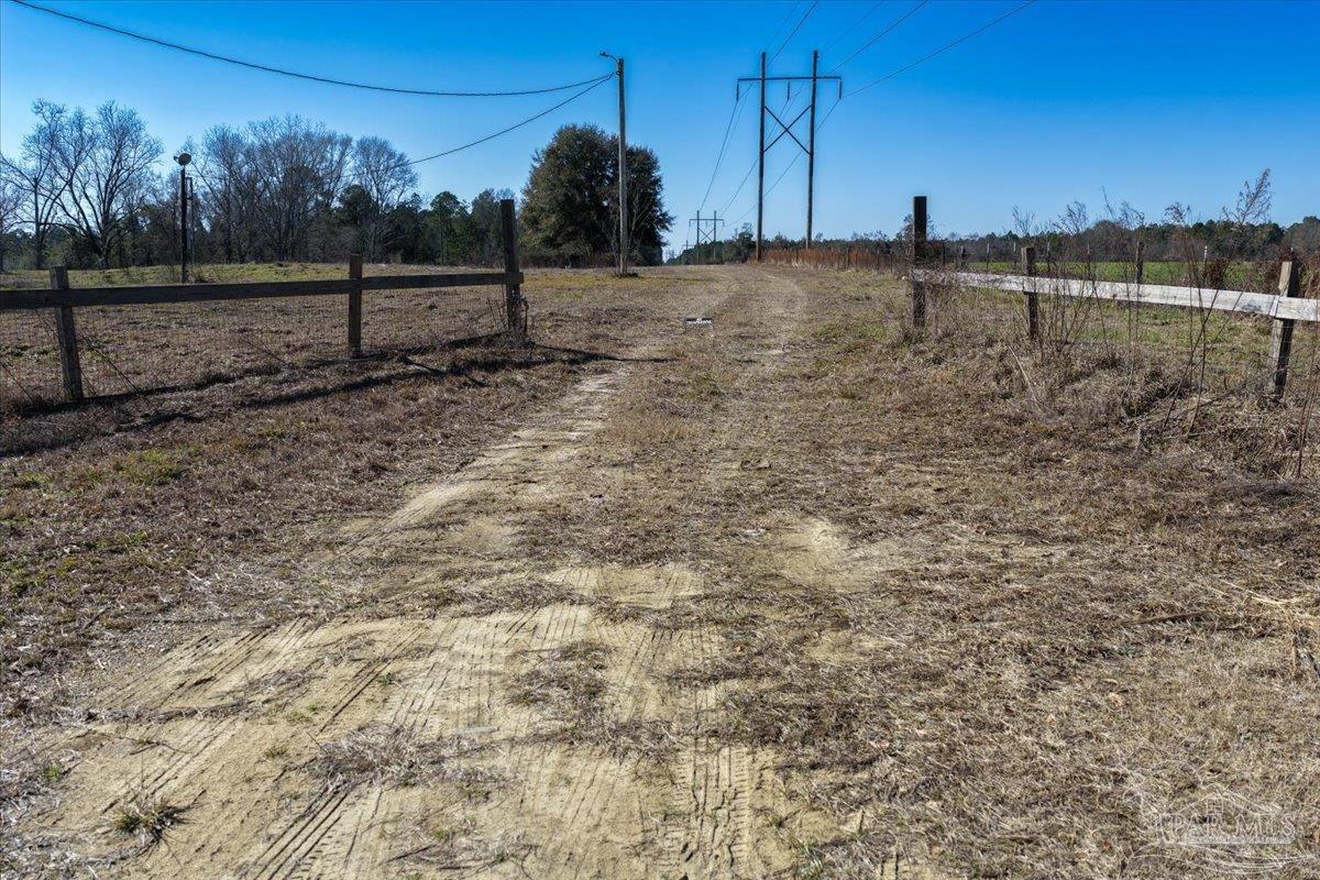 3687 Gordon Land Road Milton, FL 32570 - Photo 11 of 17 Gallery Image 11