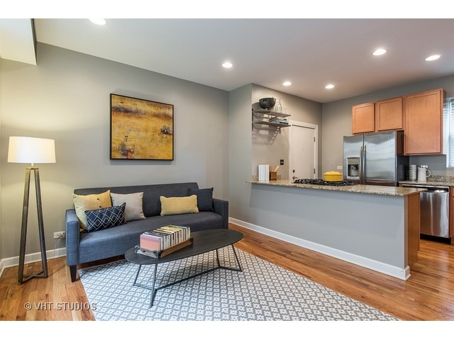 5623 North Wayne Avenue, Unit 1B Chicago, IL 60660 - Photo 3 of 11