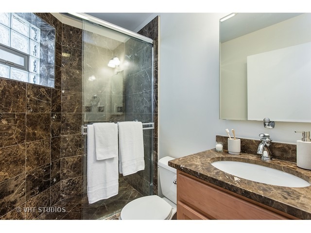 5623 North Wayne Avenue, Unit 1B Chicago, IL 60660 - Photo 10 of 11