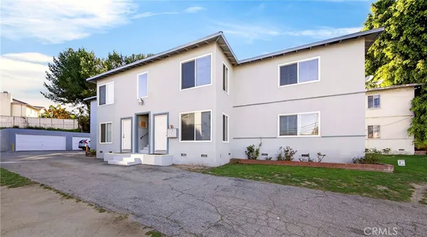$2,100 | 1316 1/2 Anaheim Street, Harbor City, CA 90710