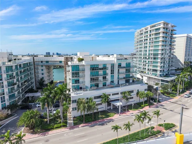 $5,000 | 6620 Indian Creek Drive, Unit 315, Miami Beach, FL 33141