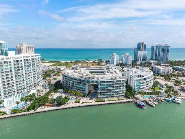 $5,000 | 6620 Indian Creek Drive, Unit 315, Miami Beach, FL 33141