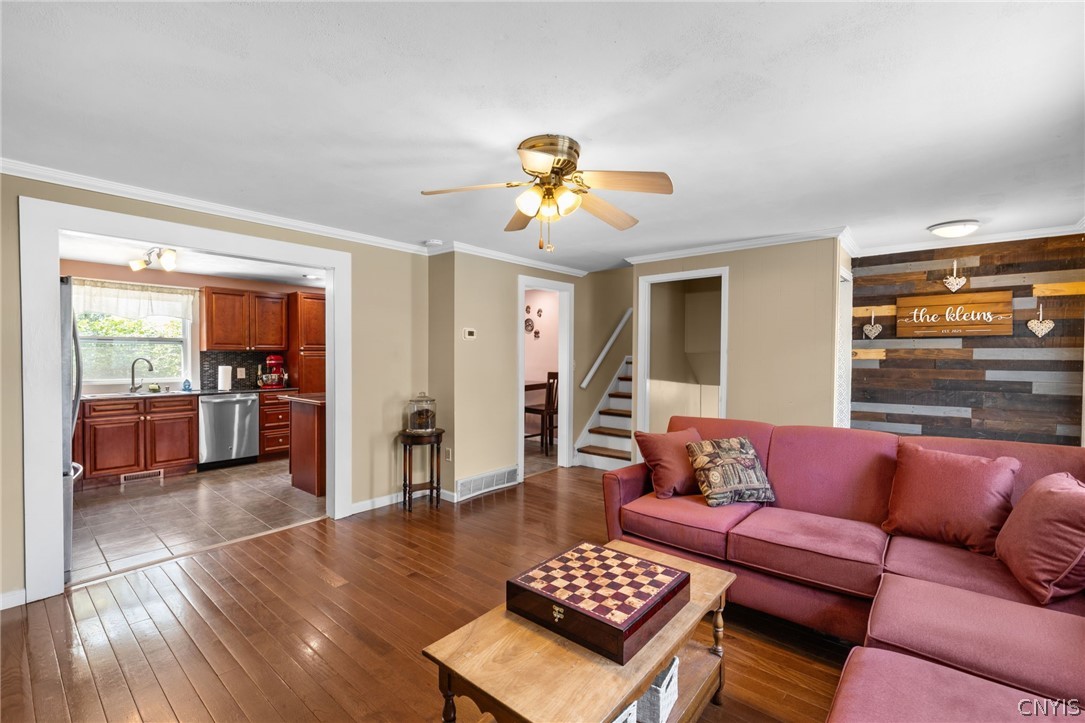 3882 Pintail Path Liverpool, NY 13090 - Photo 4 of 50