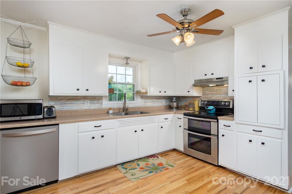 135 Griggs Road Old Fort, NC 28762 - Photo 13 of 40 Gallery Image 13